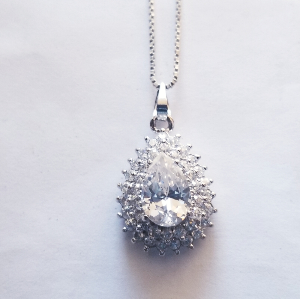 Vint Pear & Marquise CZDiamond Starburst Pendant
